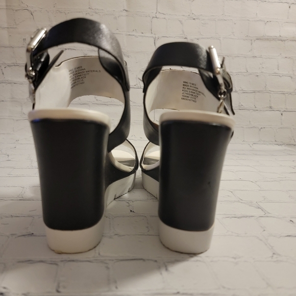 Juicy Couture Black and White Wedge Heeled Sandles Size 10 - Picture 5 of 9